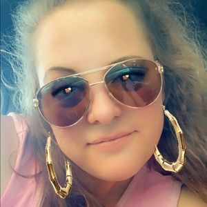 Meet your Posher, Eran